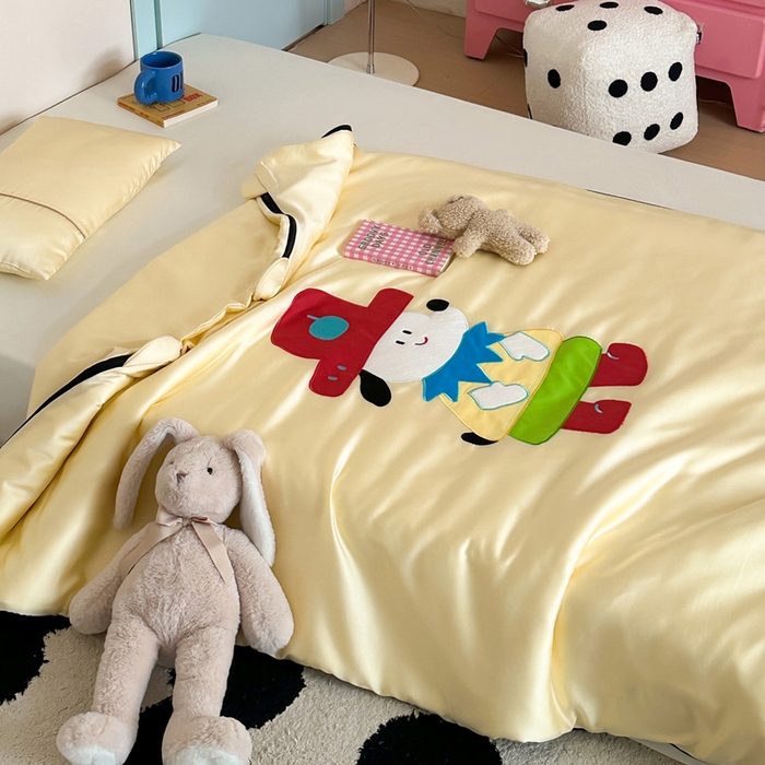 91家纺网 家纺一手货源 找家纺 喜多兔儿童家纺 2025新款60S兰精天丝睡袋防踢被 黄色多彩小狗