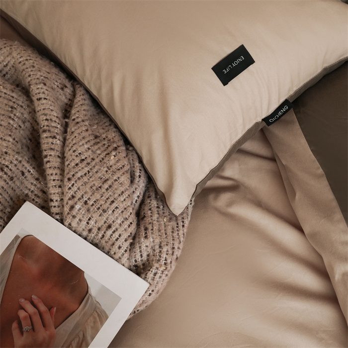 91家纺网 家纺一手货源 找家纺 启程2025新款全棉纯色双拼无印风四件套 杏仁+岩石灰