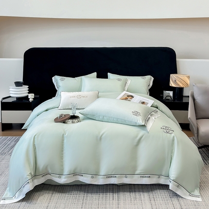 91家纺网 家纺一手货源 找家纺 （总）黄鹂鸟 2025新款A类100%莱赛尔天丝刺绣四件套-香奈系列【高档礼盒包装可提供买家秀 】