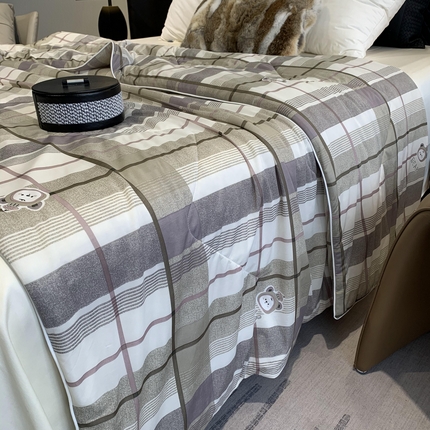 91家纺网 家纺一手货源 找家纺 （总）2025新款小冰皮夏凉被锦纶氨纶面料空调夏被凉感丝单夏被空调被