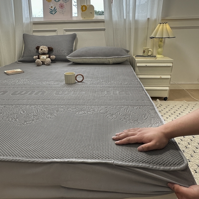 91家纺网 家纺一手货源 找家纺 金爱家 2025新款430克中分子豆豆席凉席席子 豆豆席-繁华灰