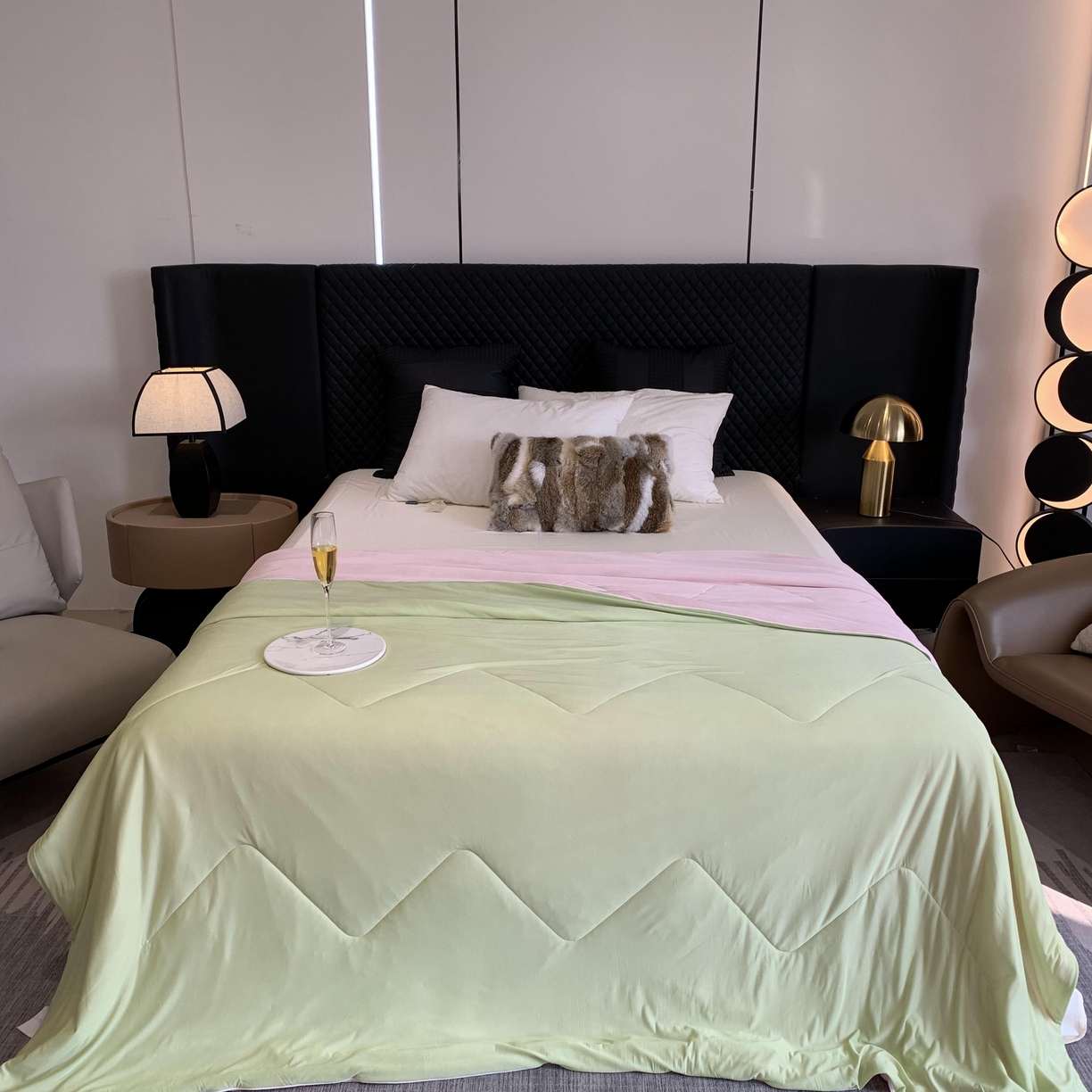 91家纺网 家纺一手货源 找家纺 2025新款小冰皮夏凉被锦纶氨纶面料空调夏被凉感丝单夏被空调被 清凉西瓜