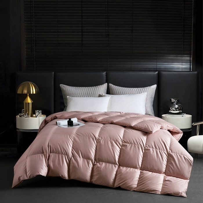 91家纺网 家纺一手货源 找家纺 御眠纺羽绒被壳 2025新款1全棉纯色全棉贡缎羽绒被羽绒被壳单层立体边 粉色