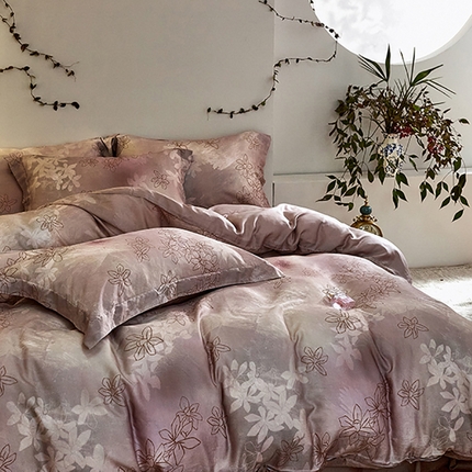 91家纺网 家纺一手货源 找家纺 未来家居 2025春夏新款100支莱赛尔天丝贡缎纯色印花系列高端礼盒四件套 苏茵