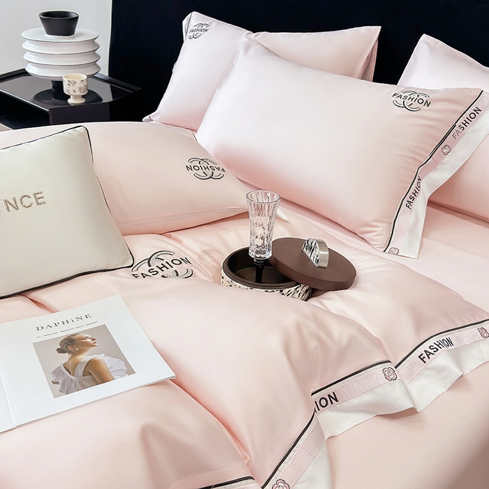 91家纺网 家纺一手货源 找家纺 （总）黄鹂鸟 2025新款A类100%莱赛尔天丝刺绣四件套-香奈系列【高档礼盒包装可提供买家秀 】