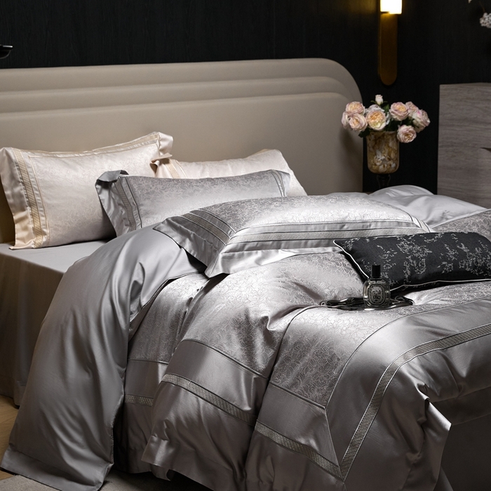 91家纺网 家纺一手货源 找家纺 榻尚家居 2025新款高精密贡缎色织大提花四件套 夜曲 灰