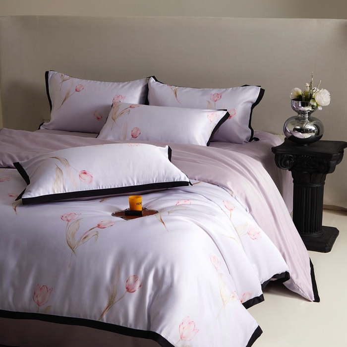 91家纺网 家纺一手货源 找家纺 优悦 2025新款冰丝数码印花四件套 花期-紫