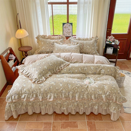 91家纺网 家纺一手货源 找家纺 宜凡家纺  2025新款全棉复古双层花边印花床盖三件套 晚香入梦