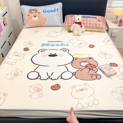 暮思家居 2025新款正版miiiiichan可爱卡通大版数码印花A类1200D冰丝凉席三件套平铺床笠 贪吃熊