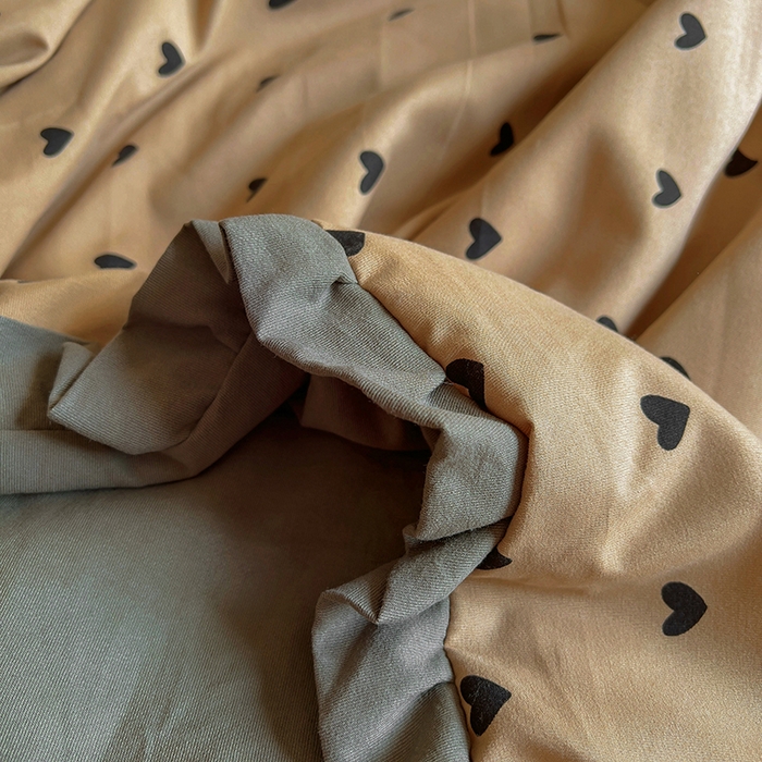 91家纺网 家纺一手货源 找家纺 欧尚 2025新款夏被四件套 灰爱心