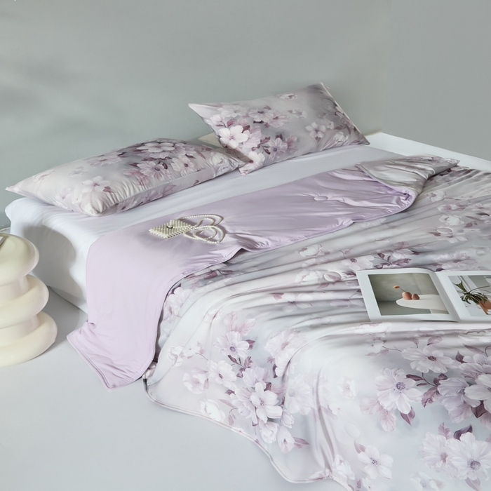 91家纺网 家纺一手货源 找家纺 2025春夏新款100%双面锦纶美式印花夏被凉感空调被 紫气东来