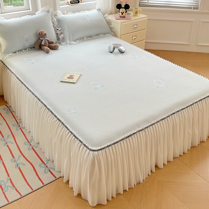 91家纺网 家纺一手货源 找家纺 梦舒羽 2025春夏新款冰豆豆凉席席子-床裙款 凉豆豆-小熊蓝