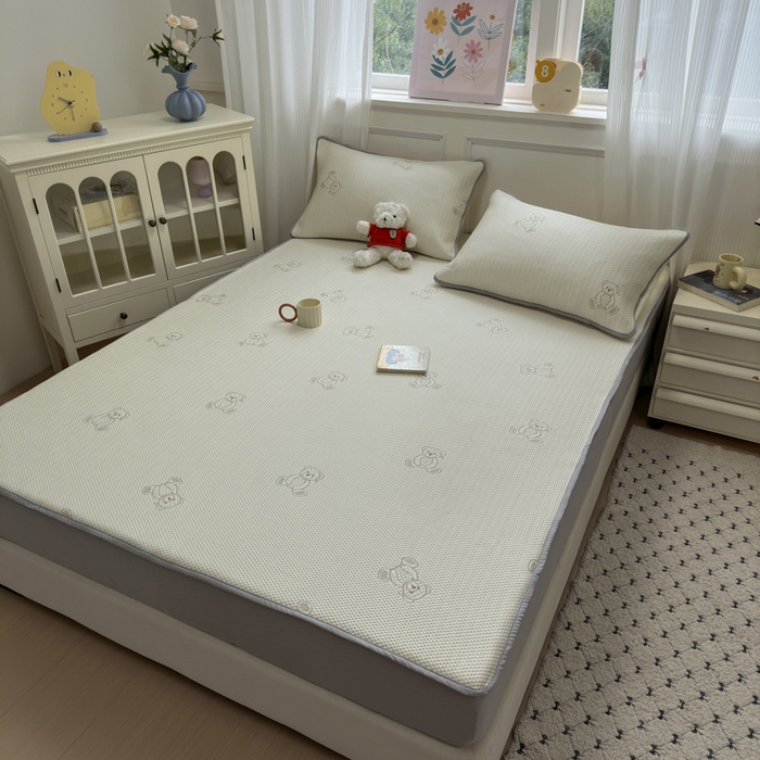 91家纺网 家纺一手货源 找家纺 金爱家 2025新款430克中分子豆豆席凉席席子 豆豆席-可爱熊