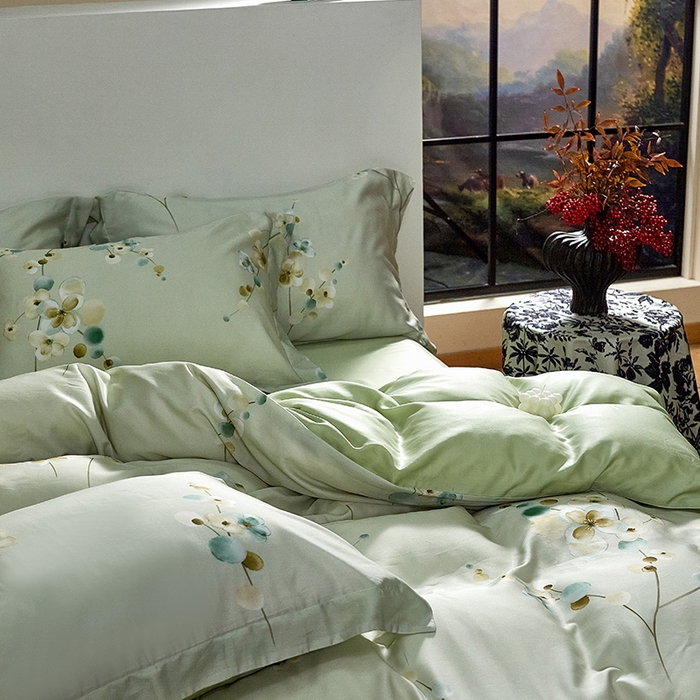 91家纺网 家纺一手货源 找家纺 未来家居 2025春夏新款100支莱赛尔天丝贡缎纯色印花系列高端礼盒四件套 初禾-绿