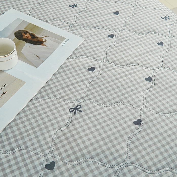 91家纺网 家纺一手货源 找家纺 被多多被业 2025新款凉感丝印花夏被夏凉被空调被 爱心蝴蝶结-咖