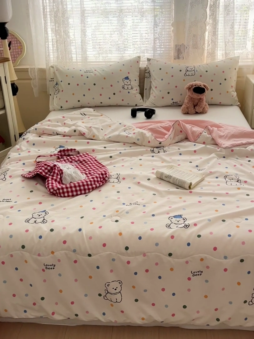 91家纺网 家纺一手货源 找家纺 2025春夏新款嵌绳款云柔水洗棉单夏被夏凉被空调被 嵌绳夏被-彩色波点熊