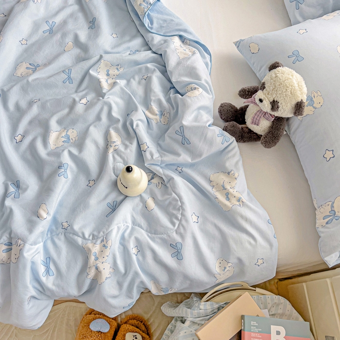 91家纺网 家纺一手货源 找家纺 2025春夏新款嵌绳款云柔水洗棉单夏被夏凉被空调被 嵌绳夏被-奶团兔兔