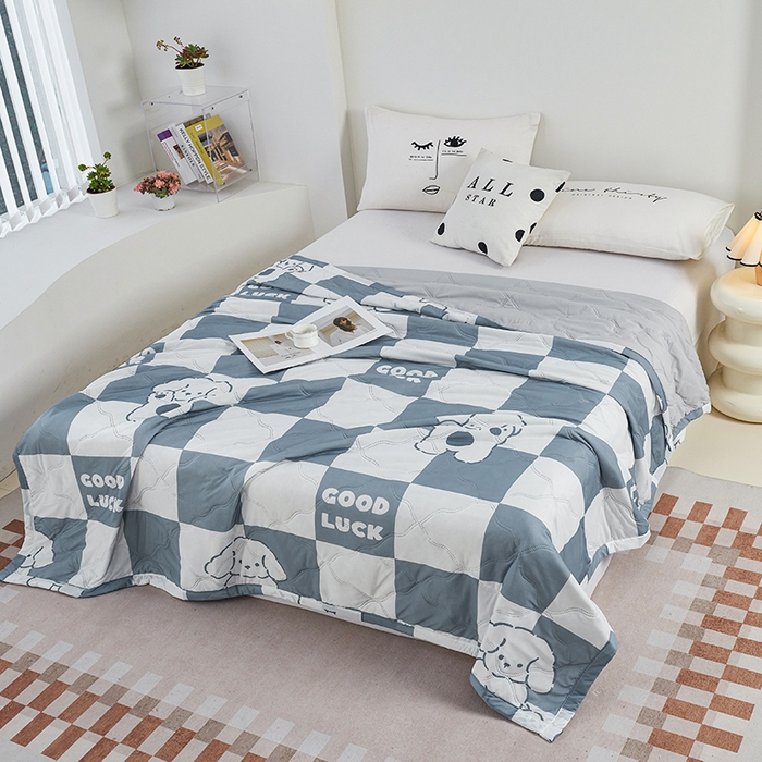 91家纺网 家纺一手货源 找家纺 被多多被业 2025新款凉感丝印花夏被夏凉被空调被 好运小狗