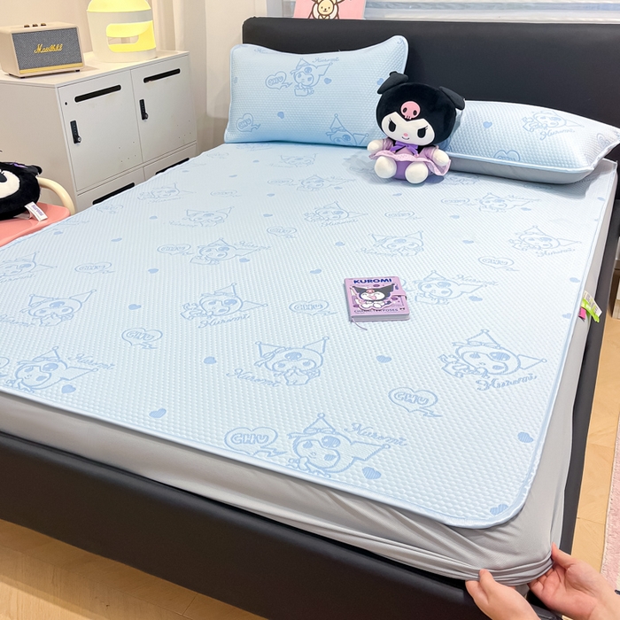 91家纺网 家纺一手货源 找家纺 八零年代 2025新款三丽鸥正版授权A类提花冰豆豆凉席平铺款床笠款系列 冰豆豆-库洛米-蓝