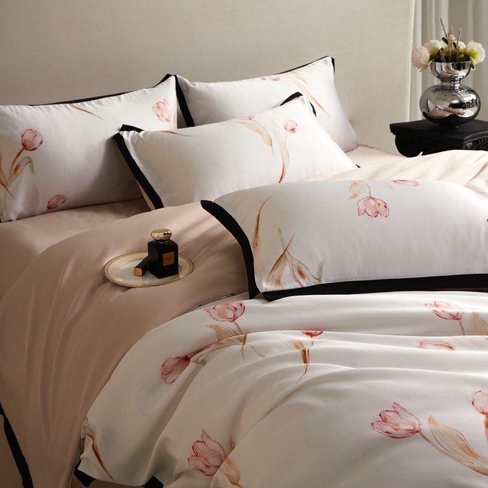 91家纺网 家纺一手货源 找家纺 优悦 2025新款冰丝数码印花四件套 花期-香槟