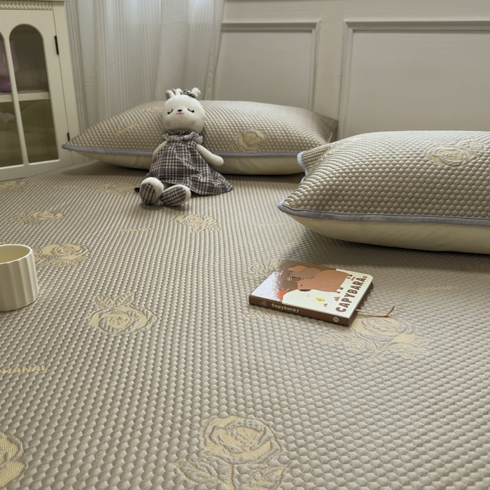 91家纺网 家纺一手货源 找家纺 金爱家 2025新款430克中分子豆豆席凉席席子 豆豆席-玫瑰香槟