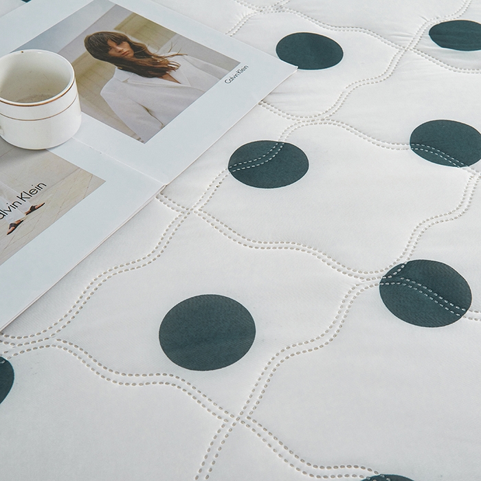 91家纺网 家纺一手货源 找家纺 被多多被业 2025新款凉感丝印花夏被夏凉被空调被 波点