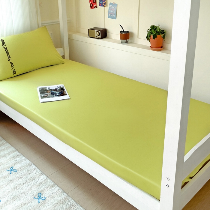 91家纺网 家纺一手货源 找家纺 纽缦家纺 2025新款纯色提花学生冰丝床笠 豆绿