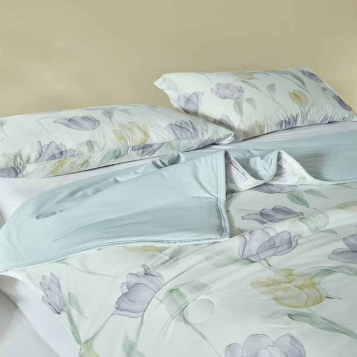 91家纺网 家纺一手货源 找家纺 2025春夏新款100%双面锦纶美式印花夏被凉感空调被 郁金香