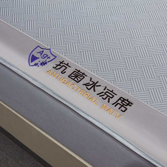 91家纺网 家纺一手货源 找家纺 999家纺 2025新款轻柔丝抗菌冰丝藤凉席（复合三明治款）宽包刺绣冰丝软席藤席 抗菌冰丝藤床笠-冰岛-星光灰
