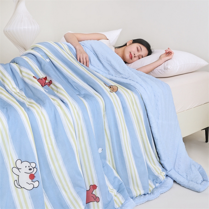 91家纺网 家纺一手货源 找家纺 默忆 2025新款印花凉感丝夏被夏凉被空调被加氨纶豆豆被 线条小狗