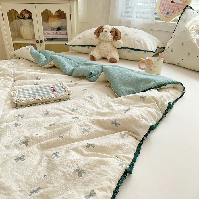 91家纺网 家纺一手货源 找家纺 优承佳生活馆 2025新款云感双层纱浪漫小花边抗菌夏被子被芯 爱心蝴蝶结