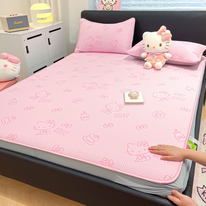 91家纺网 家纺一手货源 找家纺 2025新款三丽鸥正版授权A类提花冰豆豆凉席平铺款床笠款系列_1409 冰豆豆-KT粉