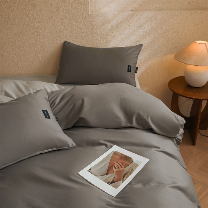 91家纺网 家纺一手货源 找家纺 启程2025新款全棉纯色双拼无印风四件套 雅士灰+绅士灰