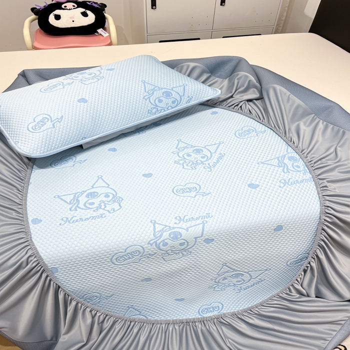 91家纺网 家纺一手货源 找家纺 2025新款三丽鸥正版授权A类提花冰豆豆凉席平铺款床笠款系列_1409 冰豆豆-库洛米-蓝