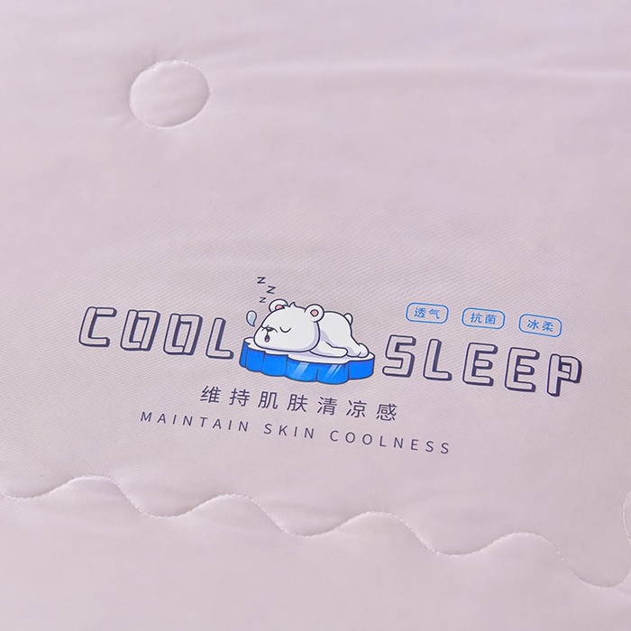 91家纺网 家纺一手货源 找家纺 民新家纺 2025新款凉感丝床裙乳胶凉席系列 唯美-云紫