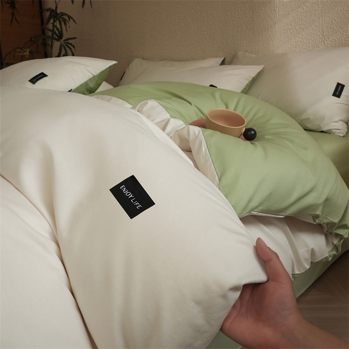 91家纺网 家纺一手货源 找家纺 启程2025新款全棉纯色双拼无印风四件套 奶白+草绿