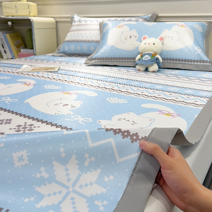 91家纺网 家纺一手货源 找家纺 摩妮卡 2025小清新数码冰丝席 碳光席三件套 蓝调喵影