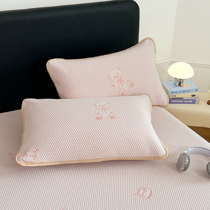 91家纺网 家纺一手货源 找家纺 梦舒羽 2025新款凉感冰豆豆凉席枕套可水洗冰丝宿舍一只装枕头套一对枕芯套 冰豆豆-小熊粉