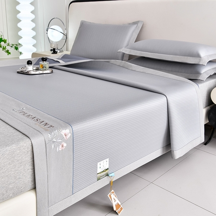 小牛席业  2025新款华夫格-鲜花清凉冰丝席凉席席子系列 灰色