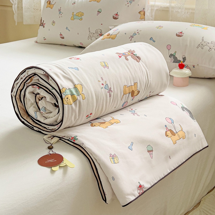 91家纺网 家纺一手货源 找家纺 2025春夏新款嵌绳款云柔水洗棉单夏被夏凉被空调被 嵌绳夏被-童年狗