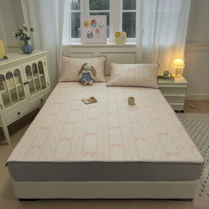 91家纺网 家纺一手货源 找家纺 金爱家 2025新款430克中分子豆豆席凉席席子 豆豆席-蝴蝶结粉