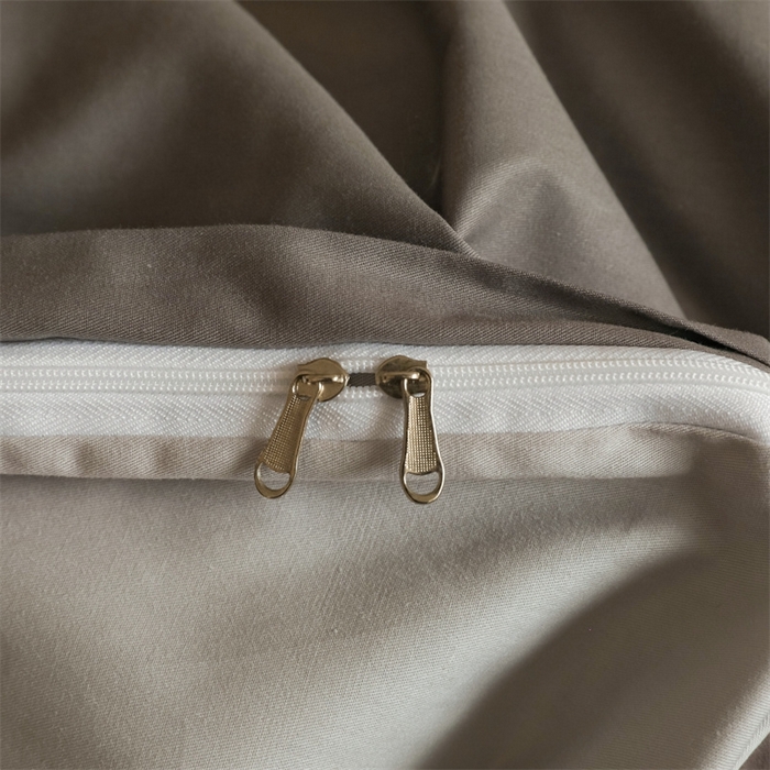 91家纺网 家纺一手货源 找家纺 启程2025新款全棉纯色双拼无印风四件套 雅士灰+绅士灰