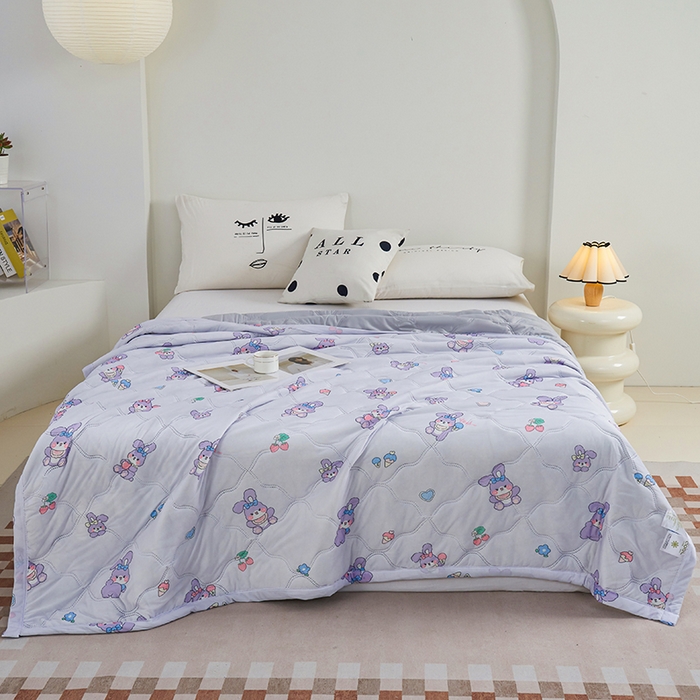 91家纺网 家纺一手货源 找家纺 被多多被业 2025新款凉感丝印花夏被夏凉被空调被 星黛兔-紫