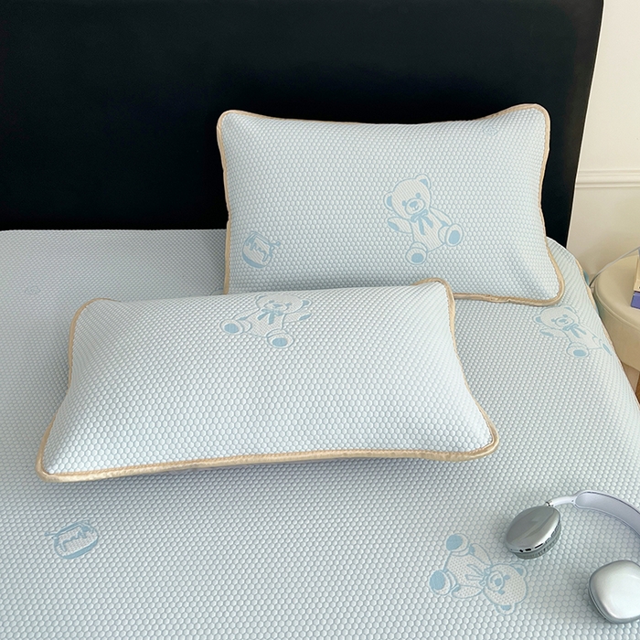 91家纺网 家纺一手货源 找家纺 梦舒羽 2025新款凉感冰豆豆凉席枕套可水洗冰丝宿舍一只装枕头套一对枕芯套 冰豆豆-小熊蓝