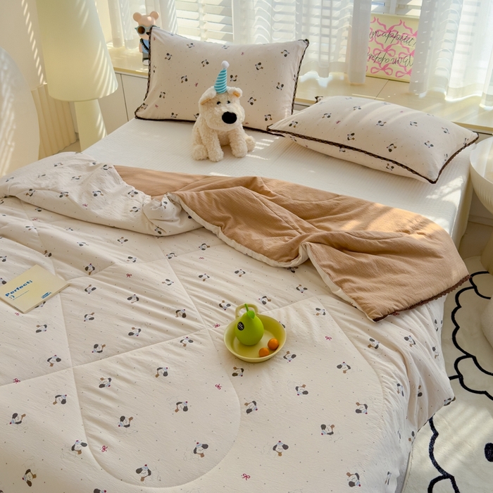 91家纺网 家纺一手货源 找家纺 贝扬思 2025新款云感双层纱抗菌花边夏被 狗狗面包