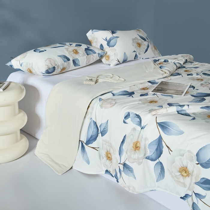 91家纺网 家纺一手货源 找家纺 2025春夏新款100%双面锦纶美式印花夏被凉感空调被 淡雅花香