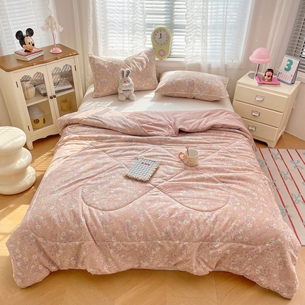 91家纺网 家纺一手货源 找家纺 （总）优承佳生活馆 2025新款云感双层纱浪漫小花边抗菌夏被子被芯
