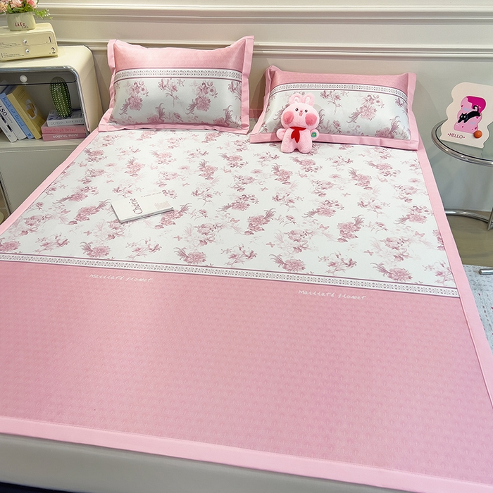 91家纺网 家纺一手货源 找家纺 摩妮卡 2025小清新数码冰丝席 碳光席三件套 绯樱梦境