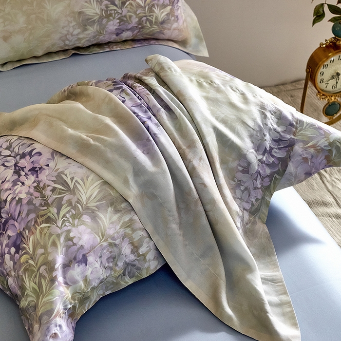 91家纺网 家纺一手货源 找家纺 未来家居 2025春夏新款100支莱赛尔天丝贡缎纯色印花系列高端礼盒四件套 春樱漫舞