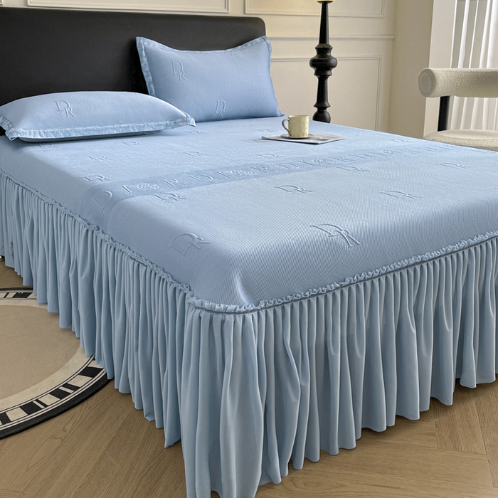 91家纺网 家纺一手货源 找家纺 鑫琪莱  2025新款5D立体雕花凉感豆豆冰丝床裙三件套 床裙D款-蓝